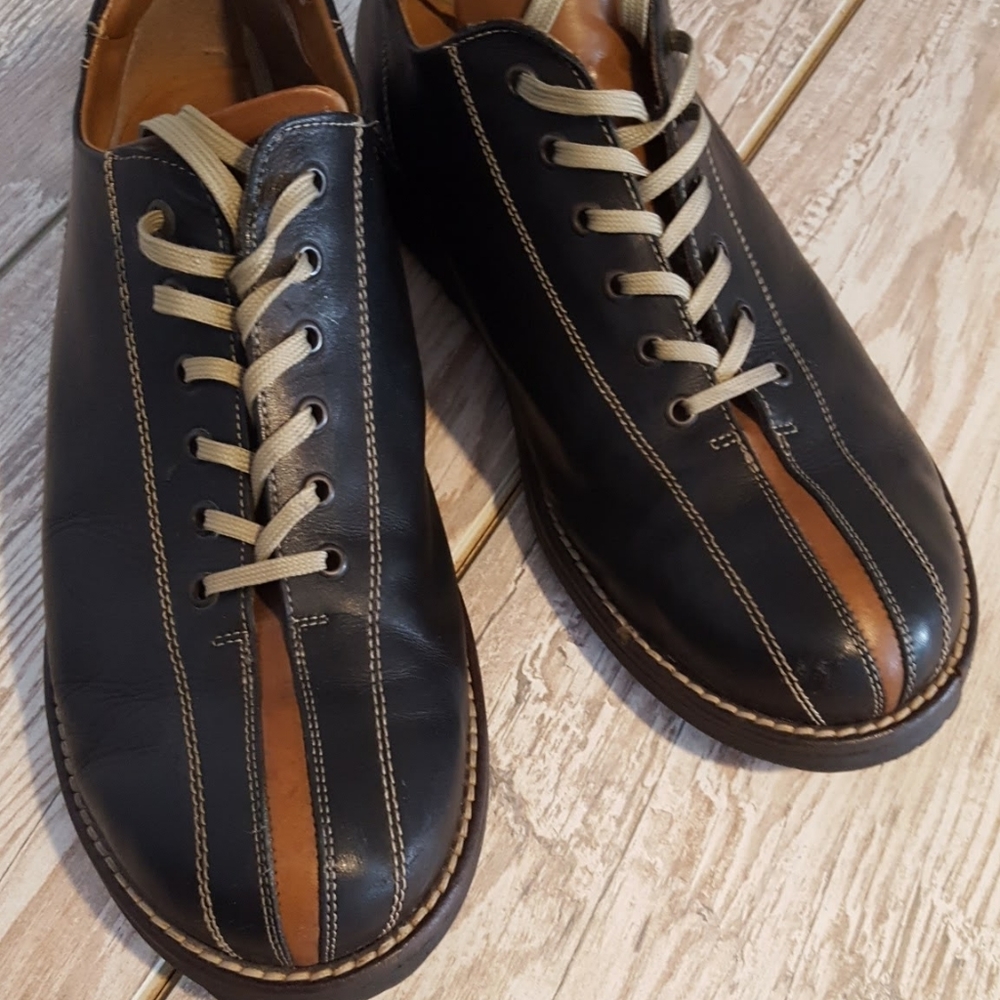 Shoes - Picture 5 of 5